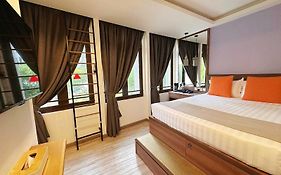 Champion Hotel City